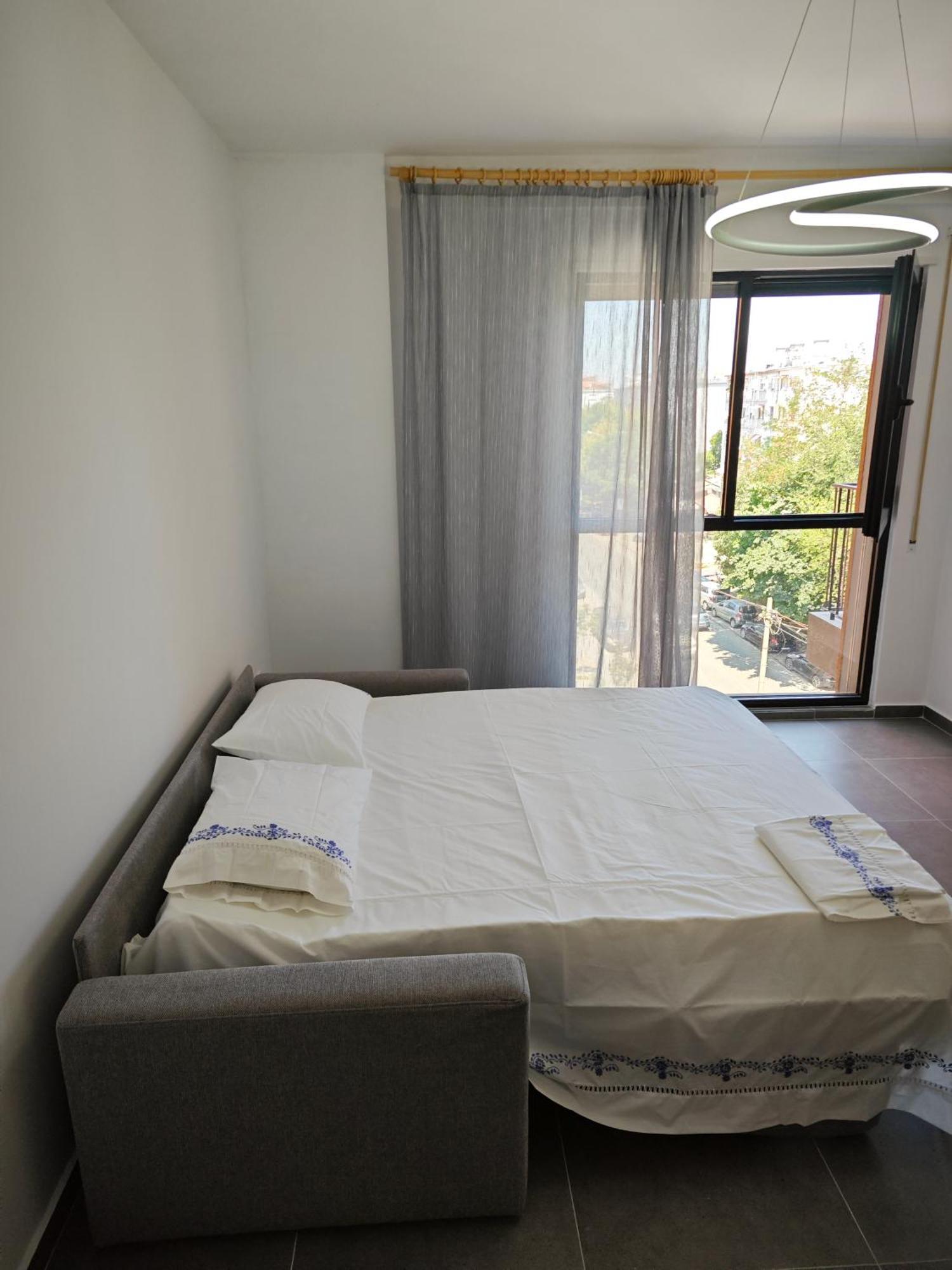 Vasil Gjika 3 * Tirana
